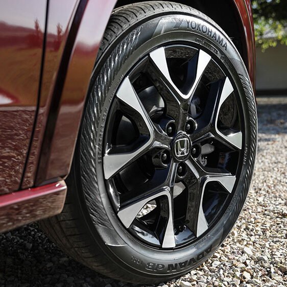Honda ZR V eHEVLX Alloy wheels 893x563 1 e1695163389987