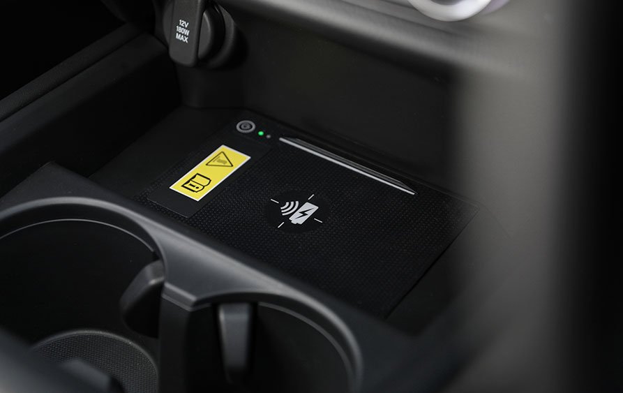 Honda ZR V eHEVLX Wireless Charging 893x563 1
